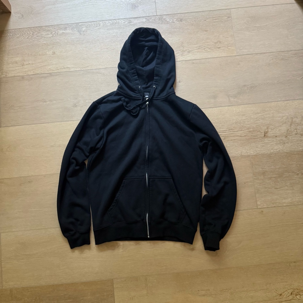 RSQ Black Zip-Up Hoodie with Front Pockets